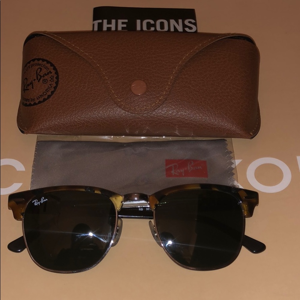 Tortoise Ray-Bans with Green Classics Lens